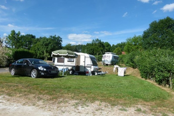 Emplacement Grand-Confort -Caravane Et Camping-Car