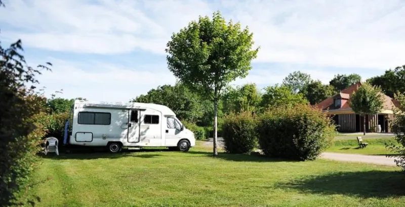 Forfait Nature (Emplacement + Tente Ou Caravane Ou Voiture) Sans Électricité