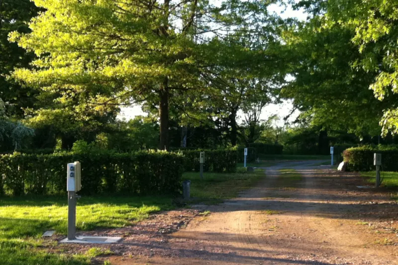 Forfait Privilège (Emplacement + Tente Ou Caravane Ou Voiture) Avec Électrcité Et Eau