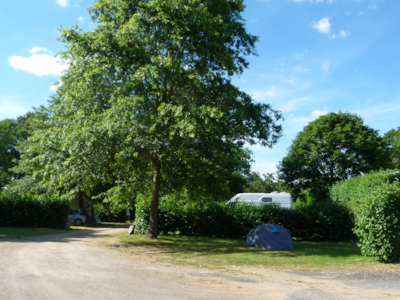 Comfort Package (site + tent or caravan or car) with electricity