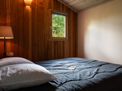 Cabane Confort vue sur Indre - 25m² - 1 bedroom + covered terrace + TV