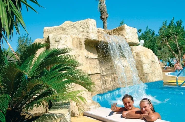 Capfun - Camping L'Emeraude