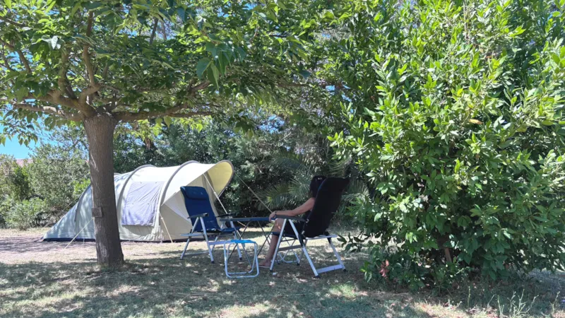 Emplacement Tente, Camping-Car Ou Caravane