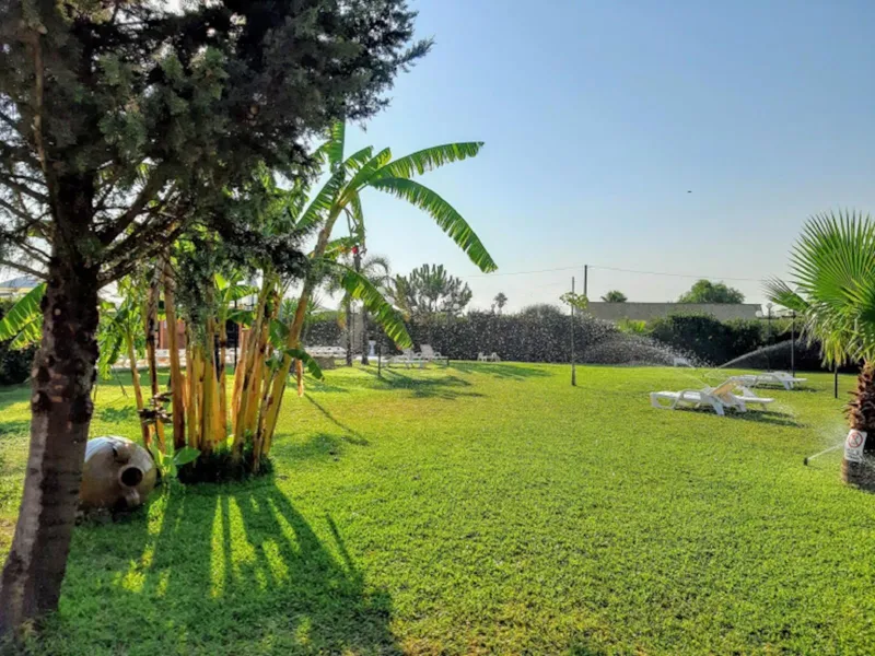 Emplacement Pour Campingcar/ Caravane