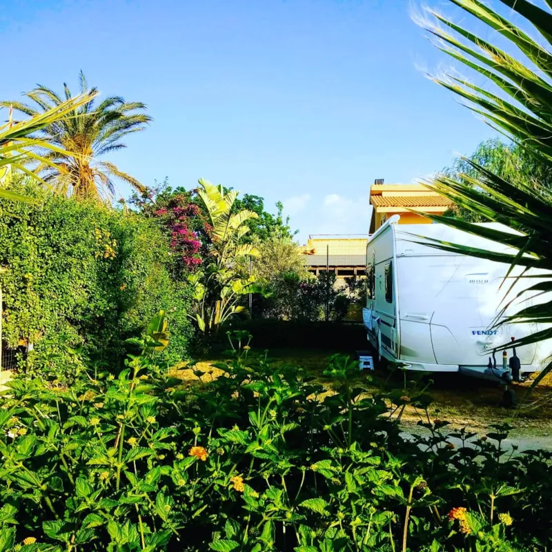 Emplacement Pour Campingcar/ Caravane