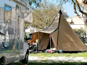 Stellplatz - Stellplatz Für Zelt - LILYBEO VILLAGE   Camping&Residence