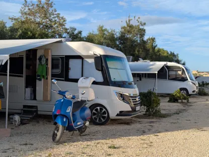 Parcela Para Camper/ Caravana