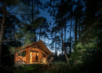 Accommodation - Trappeur Tent - Huttopia Landes Sud