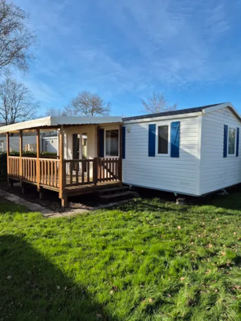 Mietunterkunft - Mobilheim Gamme Vacances (2 Zimmer) - Camping les Floralies