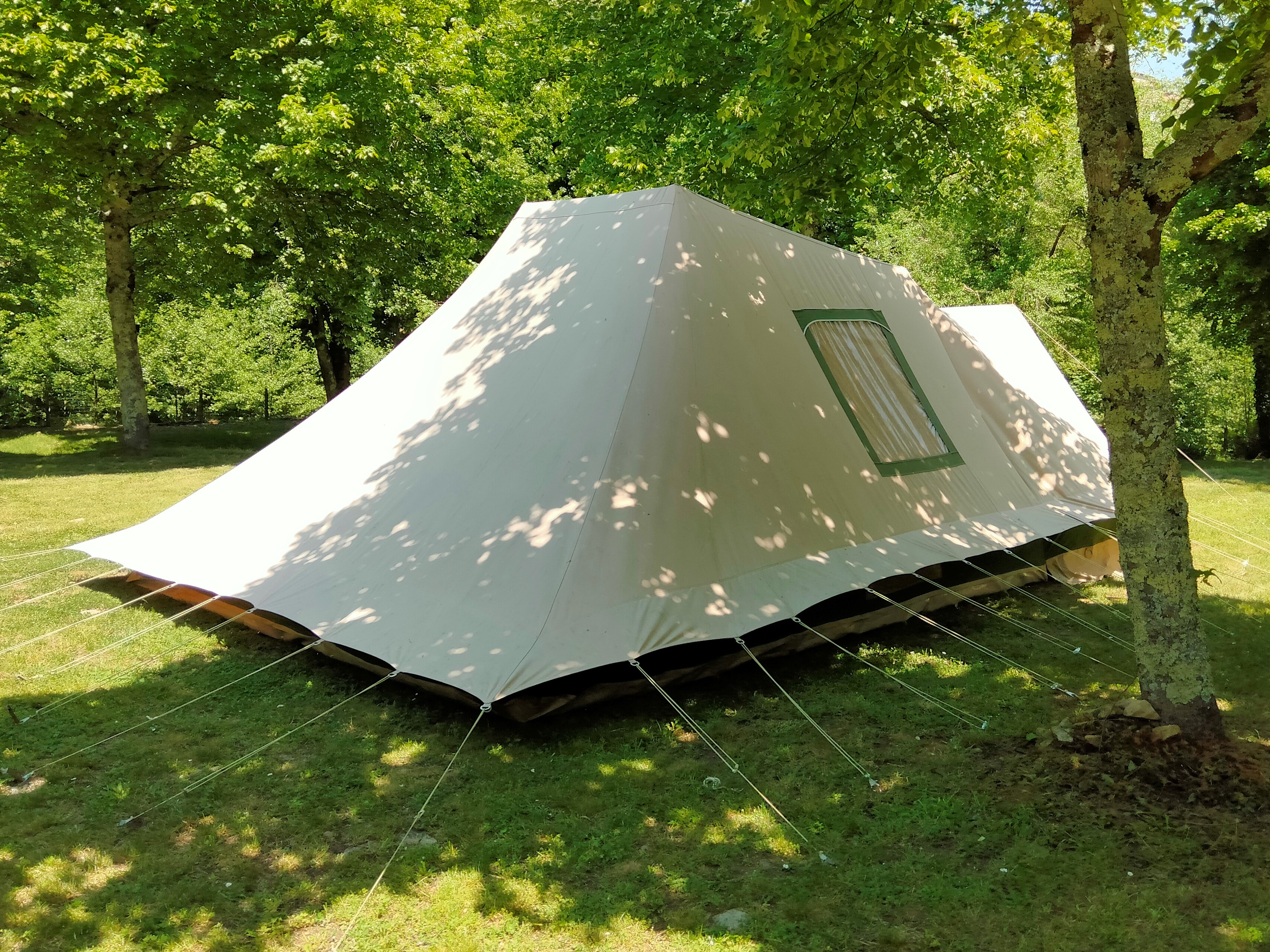 Location - Tente De Waard 17M² - Sans Sanitaire - Camping municipal le Pré Coulet