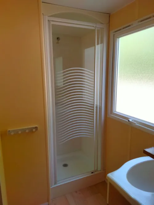 Mietunterkunft - Mobilheim Super Mercure 27M² - 2 Schlafzimmer - image n°5 - Camping municipal le Pré Coulet