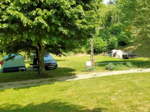 Stellplatz - Stellplatz + Fahrzeug - image n°1 - Camping municipal le Pré Coulet