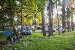 Stellplatz - Stellplatz + 1 Fahrzeug - Camping de l'Ile