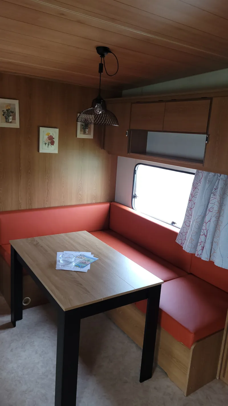 Caravane Sans Sanitaires