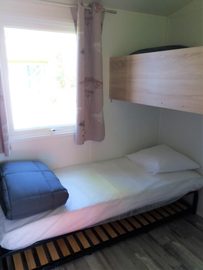 Tithome 2 bedrooms with toilet but no bathroom + terrace — 4