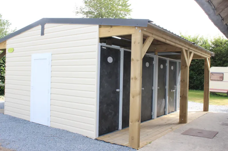 Forfait Confort (1 Tente/Caravane Ou Camping-Car/1 Voiture/Électricité 10A)