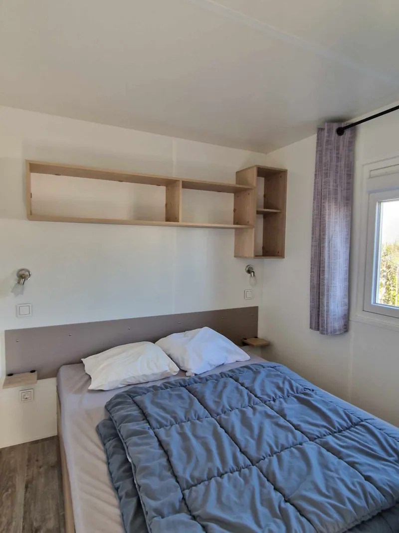 Mobil Home Lodge 83 Confort Plus 3 Chambres - 28 M² + Terrasse Intégrée De 8 M²