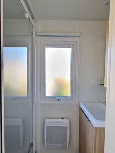 Mobile Home Lodge 83 Confort plus 3 bedrooms - 28 m² + integrated terrace of 8 m² — 6