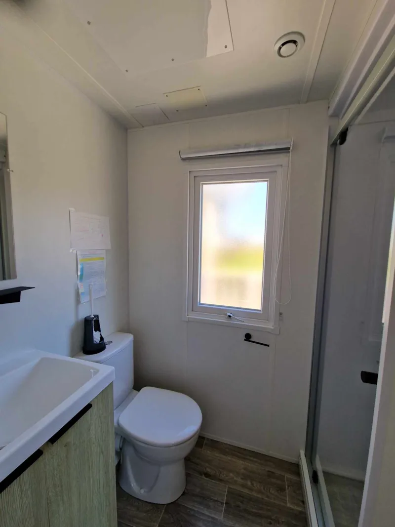 Mobil Home Lodge 100 Confort Plus 3 Chambres - 2 Sdd - 40 M² + Terrasse Semi Couverte