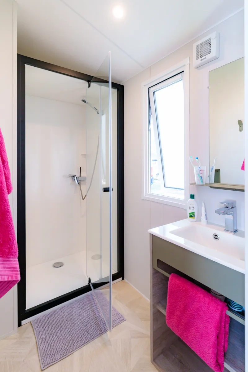 Mobil-Home Club 5 27M² - 2 Chambres + Télévision