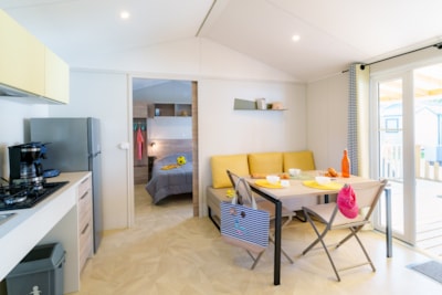 32m² mobile home for people with reduced mobility - 2 bedrooms + television and dishwasher — 4