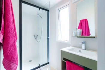 Mietunterkunft - Mobil-Home Escapade Premium - Camping du Vieux Château