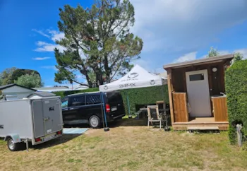 Stellplatz - Stellplätze - Mit Eigenem Bad Und Kochnische - Camping Le Pont d'Yeu
