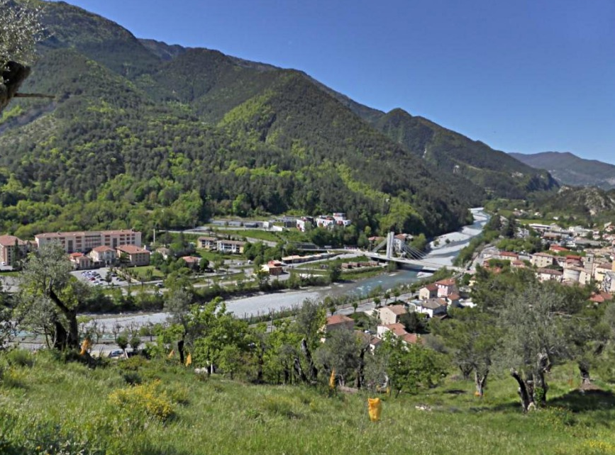 CAMPING LOU GOURDAN — Foto 1