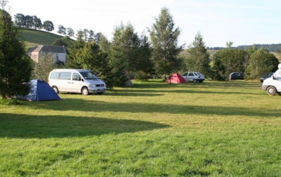 Pitch Trekking Package by foot or by bike with tent