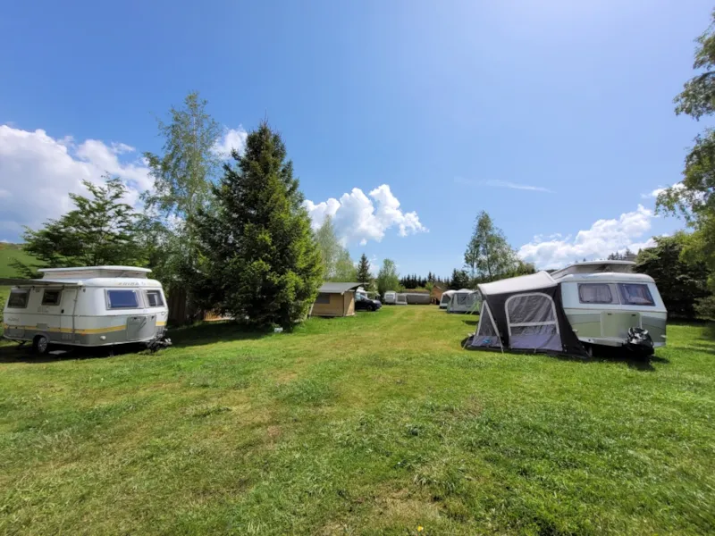 Emplacement 1 Véhicule + Tente