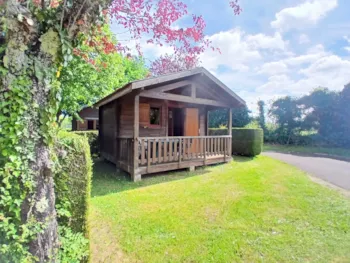 Mietunterkunft - Hütte - 20M² - 1 Zimmer (Ohne Sanitäranlagen) - Camping L'Echappée Verte