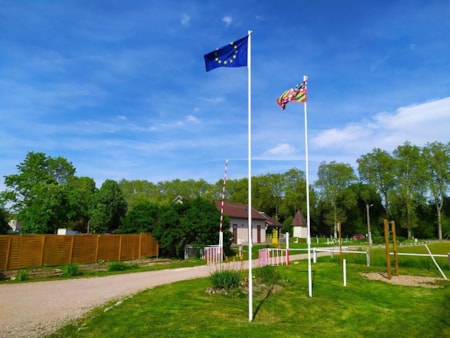 Camping Onlycamp Les Berges de l’Yonne Camping Onlycamp Les Berges de l’Yonne