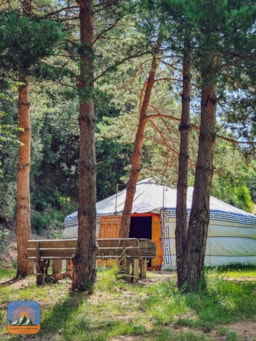 Accommodation - Xl Mongolian Yurt - Without Toilet Blocks - Camping Des Randonneurs