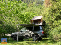 Kampeerplaats(en) - Pakket Standplaats + 1 Voertuig + 1 Tent (Max. 7X3m) + Elektriciteit (Prijs Voor 2 Pers.) - Camping Des Randonneurs