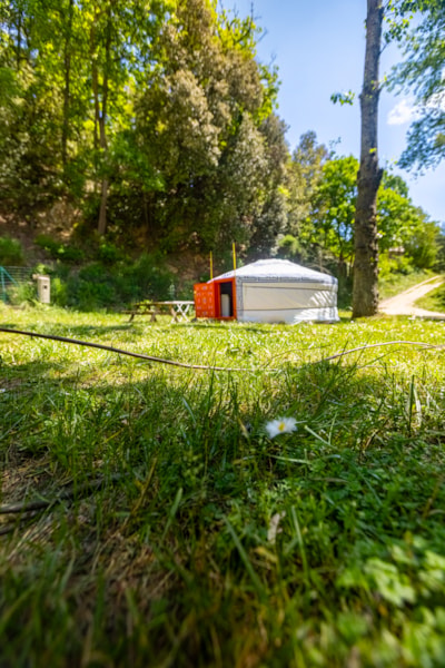 Yurt - without sanitary facilities - rate for 2 people (add rate for extra pers.) — 8