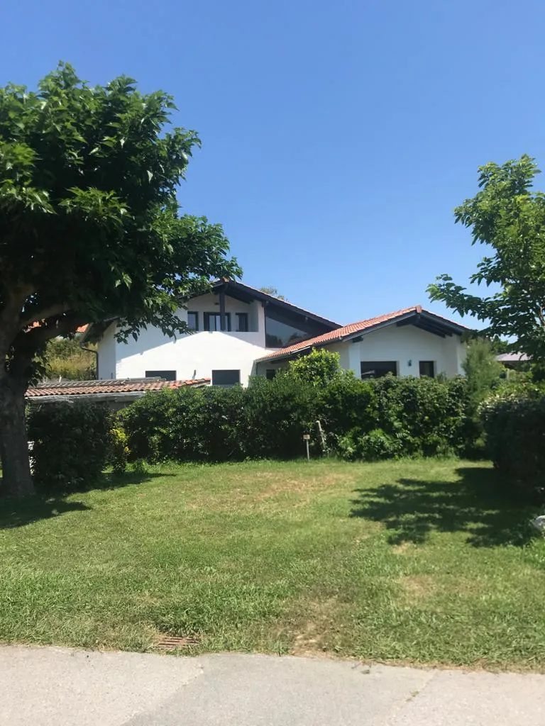 Emplacement Avec Électricité