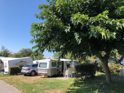Pitch + vehicle + electricity 10A (see view) — 2