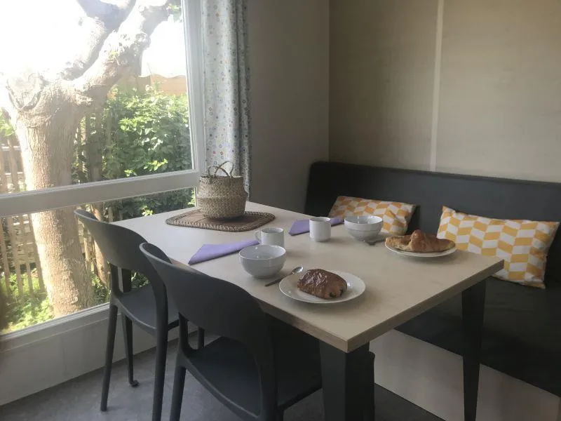 C- Mobil-Home Caraïbes Climatisé 2 Chambres