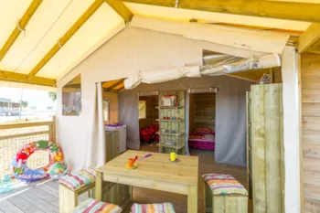Mietunterkunft - Lodge Pilotis - 2 Zimmer - Chadotel International Erromardie