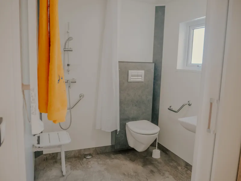 C- Mobil-Home Hélios - Pmr - 2 Chambres 32M² Avec Terrasse Couverte