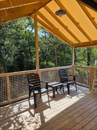 C- Lodge on stilts - 2 bedrooms, 24m² with covered terrace