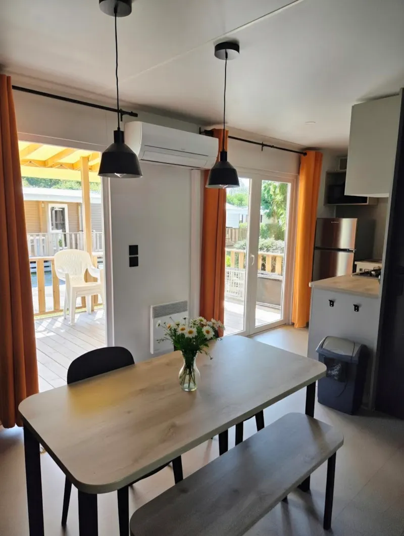 C- Mobil-Home Caraïbes Climatisé 2 Chambres