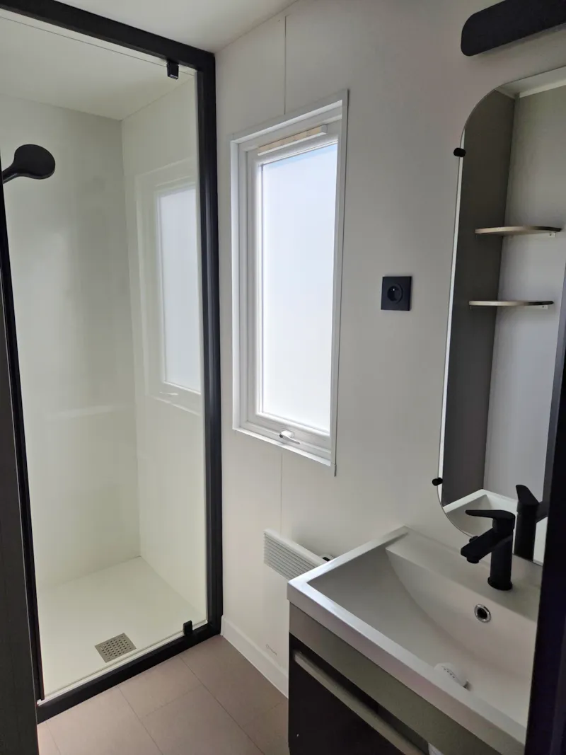 C- Mobil-Home Caraïbes Climatisé 2 Chambres