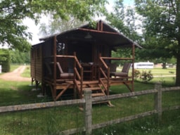 Mietunterkunft - Lodge Flussblick (2 Zimmer) + Überdachte Terrasse - Camping Morédéna