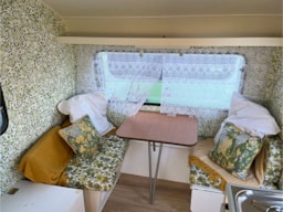 Accommodation - Caravan Nature Clochette - Camping Morédéna