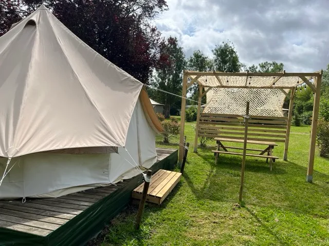Mietunterkunft - Skandinavisches Zelt Auf Stelzen  (2 Bis 4 Personen) - Camping Morédéna