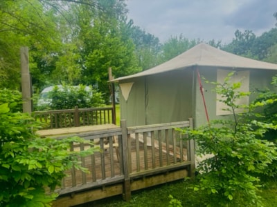 Canvas bungalow (2 bedrooms)