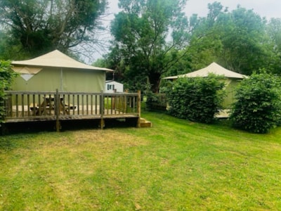 Canvas bungalow (2 bedrooms)