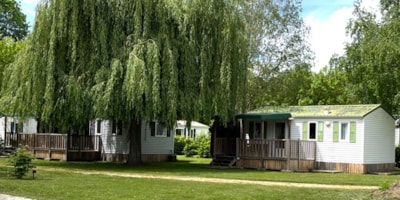 Mobile-home (2 bedrooms) + covered terrace