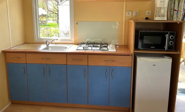 Mietunterkunft - Mobilheim (2 Zimmer) + Überdachte Terrasse - Camping Morédéna